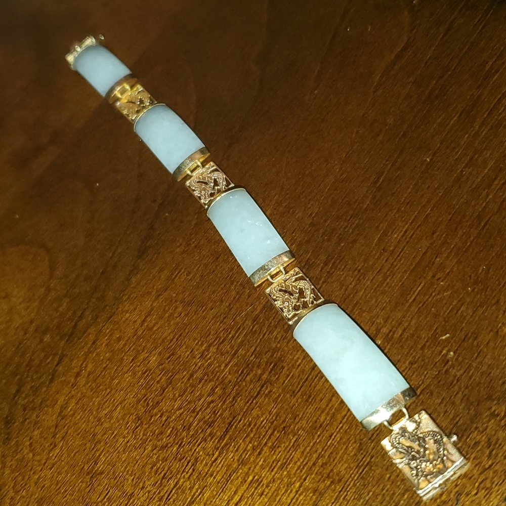 14K Gold Light Green Jade Bracelet